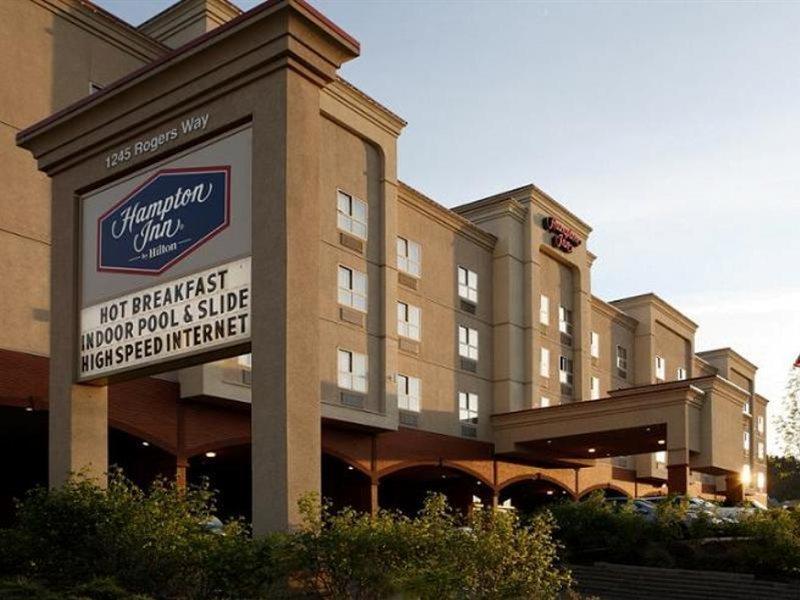 Hampton Inn By Hilton Kamloops Exterior photo