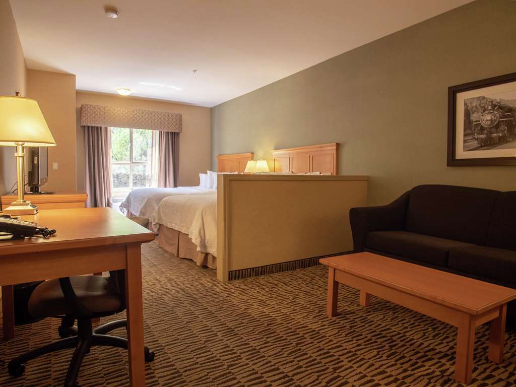 Hampton Inn By Hilton Kamloops Room photo